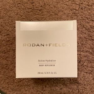 Rodan + fields active hydration body replenish